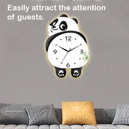 PandaTime™ plešoča LED stenska ura z motivom pande